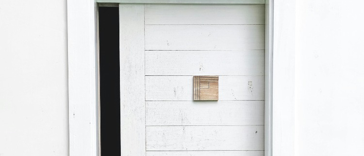 peindre porte interieur prepeinte